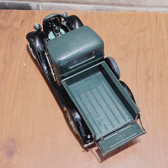 The Danbury Mint 1935 US  Mail Truck 1997 USPS 1:24 Scale Die Cast Metal Missing - Picture 6 of 16